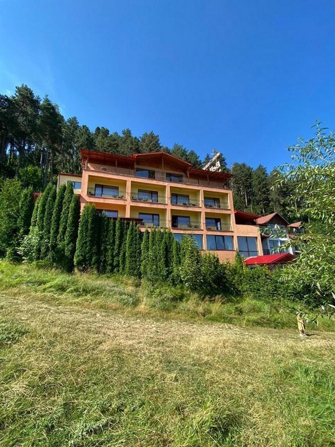 Hotel Bellavista Brasov à Săcele Extérieur photo