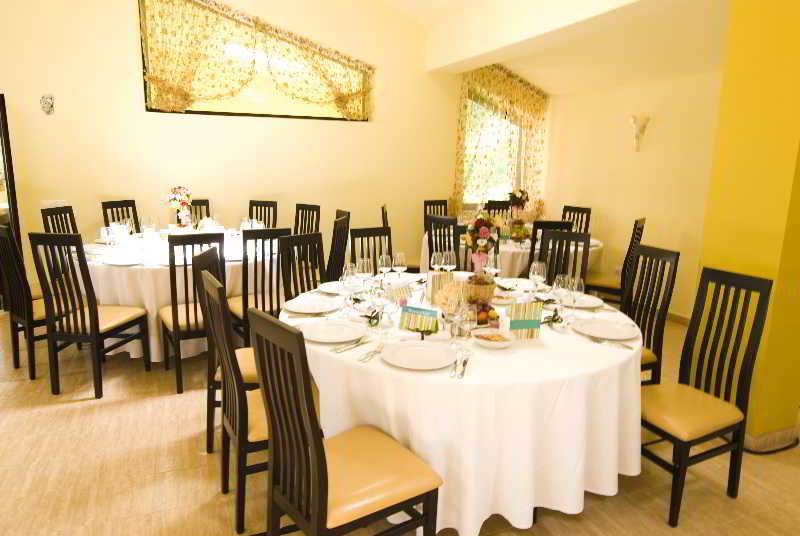 Hotel Bellavista Brasov à Săcele Extérieur photo